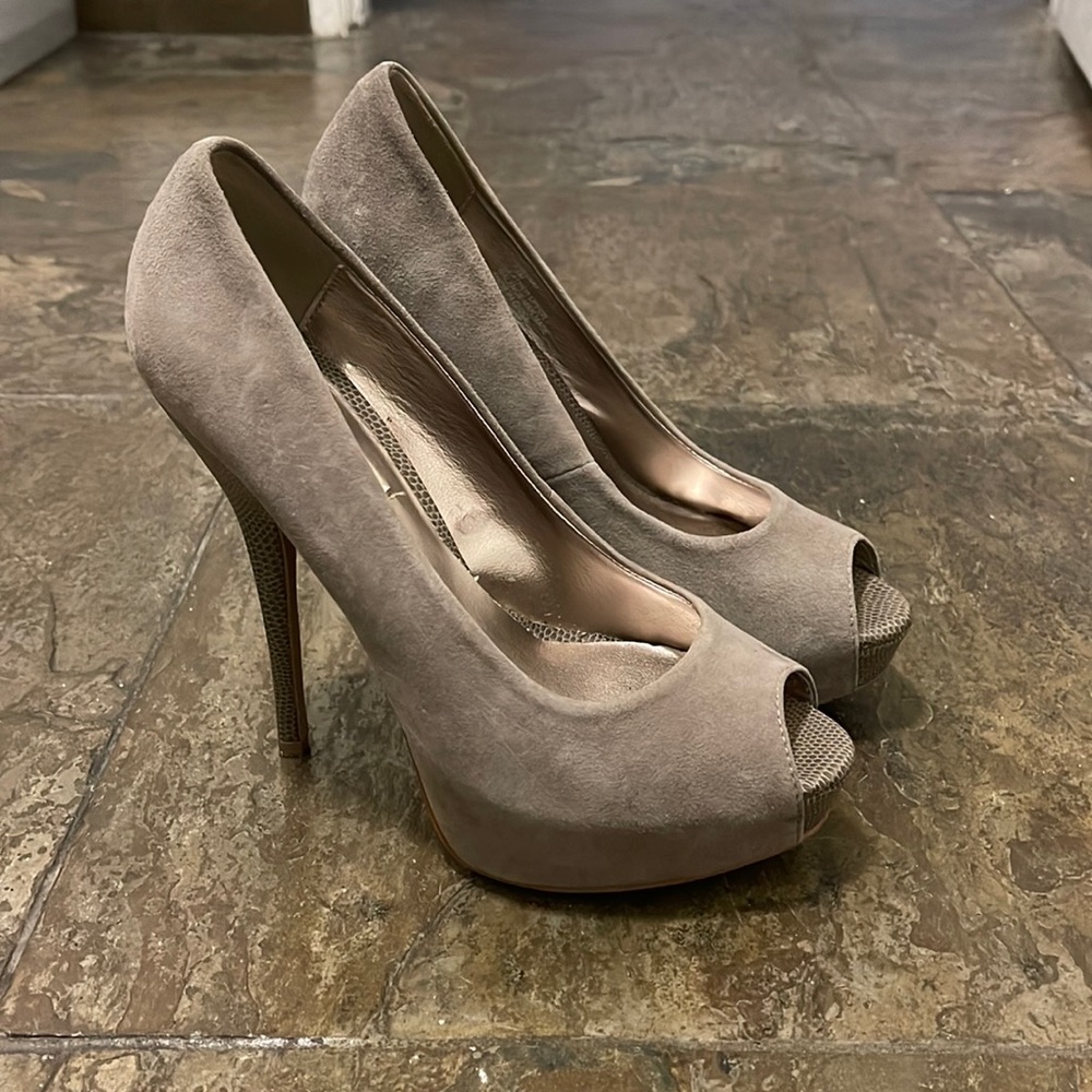 Grey Steve Madden peep toe heels